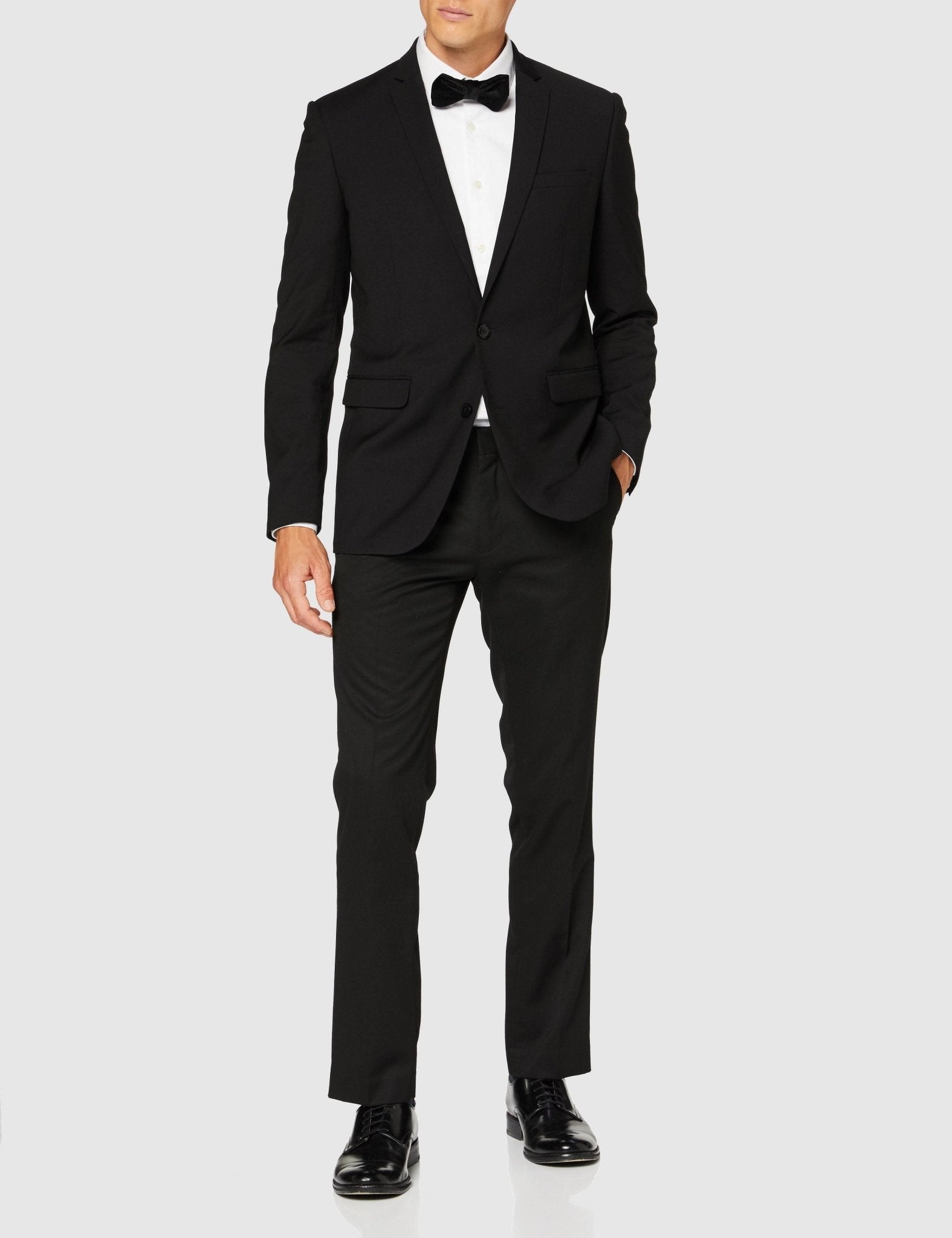 Mens Black Formal Velvet Bow Tie Pre Tied - The Platinum Tailor